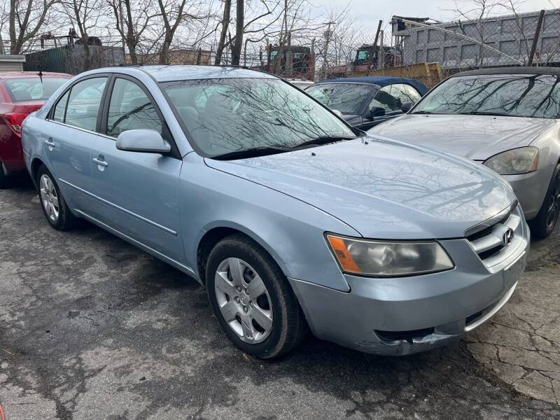 2008 Hyundai Sonata for sale at Autos Under 5000 + JR Transporting in Island Park NY