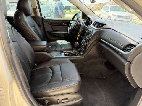 2017 Chevrolet Traverse LT