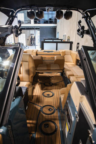 2025 MasterCraft X24