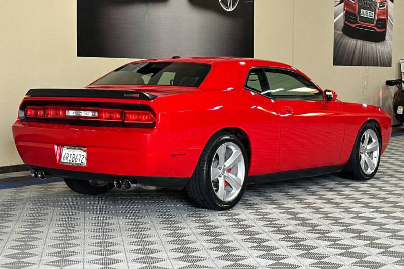 2009 Dodge Challenger SRT8