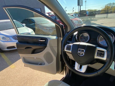 2014 Dodge Grand Caravan American Value Package