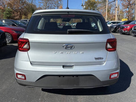 2023 Hyundai Venue SE