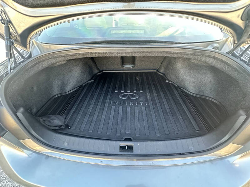 2014 Infiniti Q50 Premium