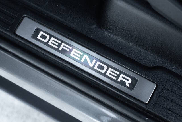 2023 Land Rover Defender 90 X-Dynamic SE