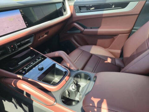 2025 Porsche Cayenne E-Hybrid