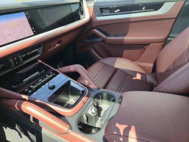 2025 Porsche Cayenne E-Hybrid