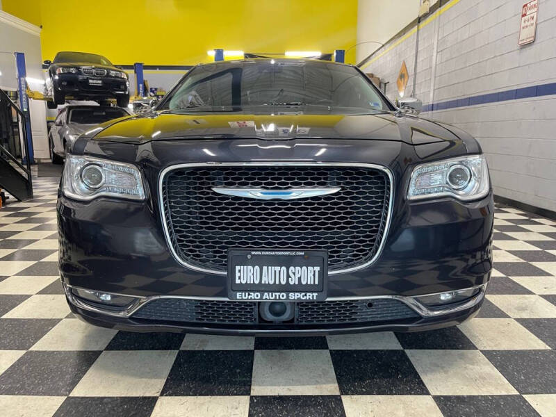 2017 Chrysler 300 C