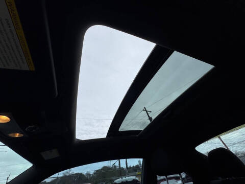 2013 Volkswagen Beetle Turbo Fender Edition