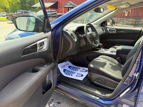 2017 Nissan Pathfinder SV