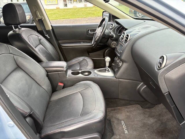 2013 Nissan Rogue SV w/SL Package