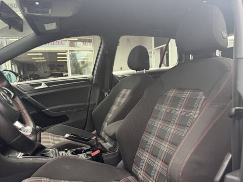 2015 Volkswagen Golf GTI S