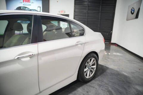 2015 BMW 5 Series 528i