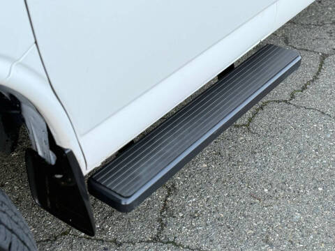 2016 GMC Savana 2500