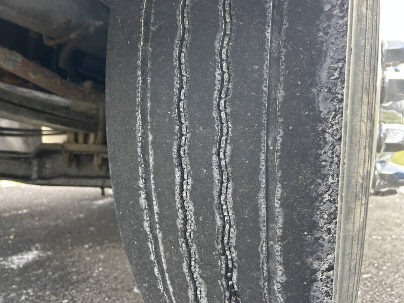 2006 Peterbilt 335 Mechanic's Truck