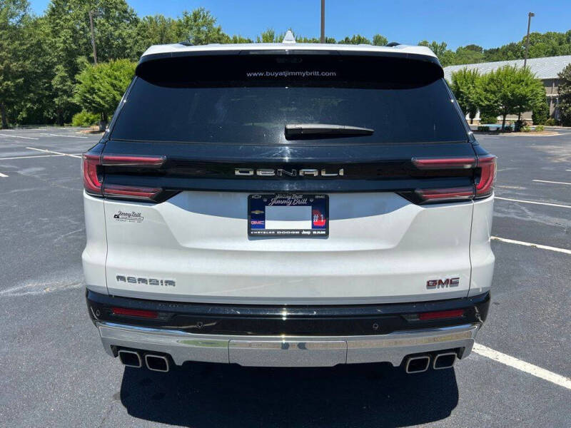 2025 GMC Acadia Denali
