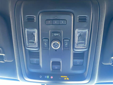 2022 GMC Yukon XL SLT