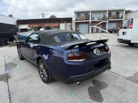 2011 Ford Mustang V6 Premium