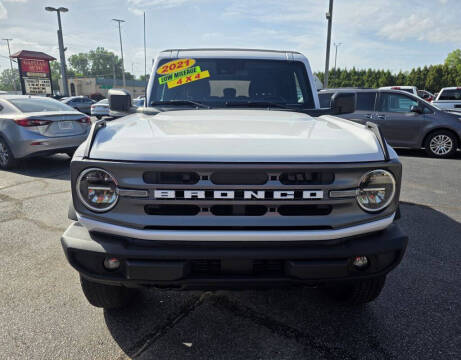 2021 Ford Bronco Base Photo