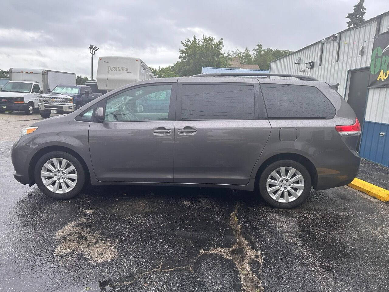 2013 Toyota Sienna for sale at GREATNESS AUTO SALES in Green Bay, WI