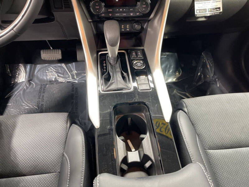 2026 Mitsubishi Eclipse Cross SE