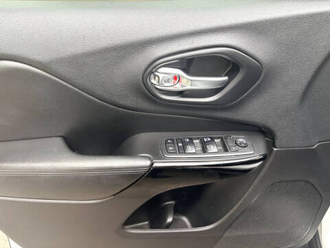 2019 Jeep Cherokee Altitude
