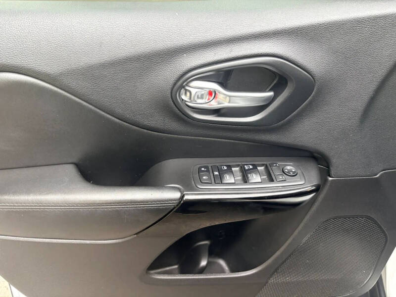 2019 Jeep Cherokee Altitude