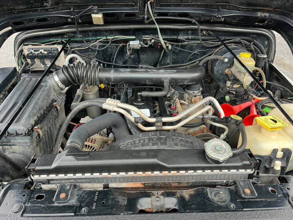 2004 Jeep Wrangler 43
