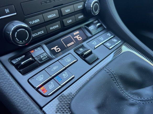 2024 Porsche 718 Cayman Style Edition