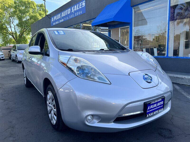 2013 Nissan LEAF S