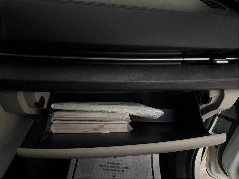 2022 Kia Carnival EX