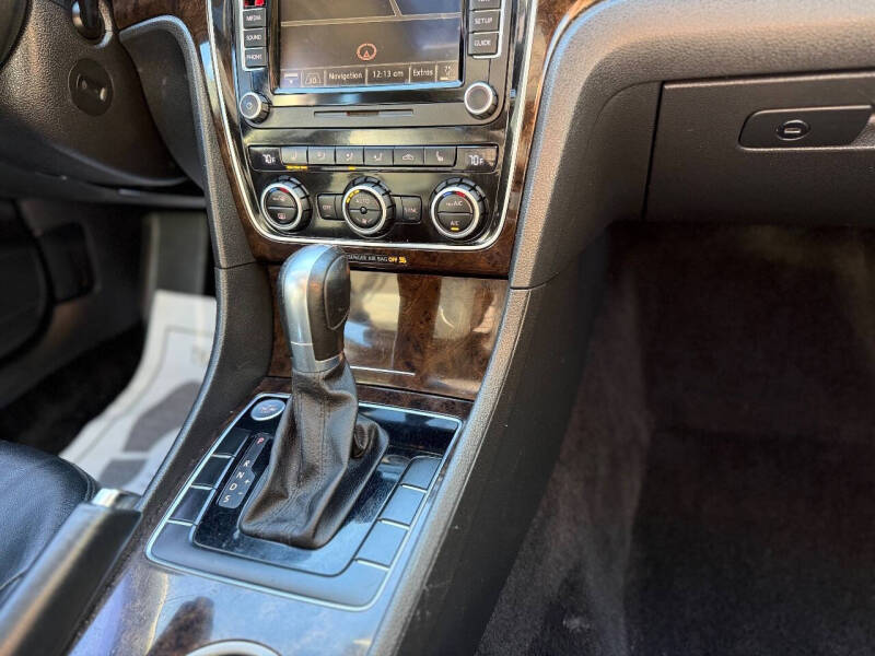 2015 Volkswagen Passat 2.0L TDI SEL Premium