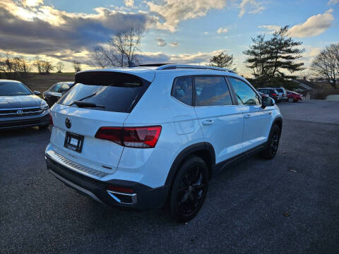 2022 Volkswagen Taos SE 4Motion