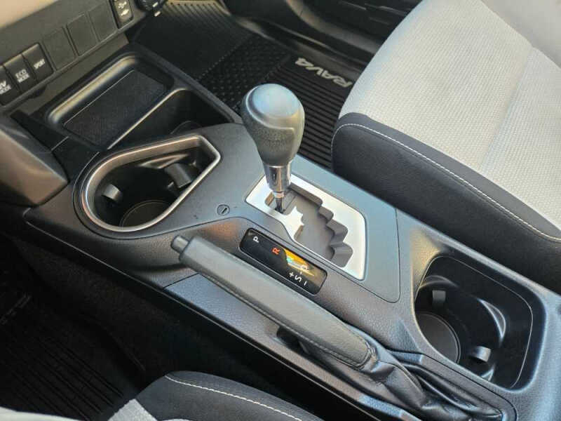 2017 Toyota RAV4 Hybrid XLE