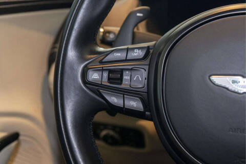 2024 Aston Martin DBX