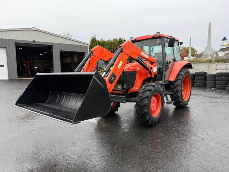 2008 Kubota M108X