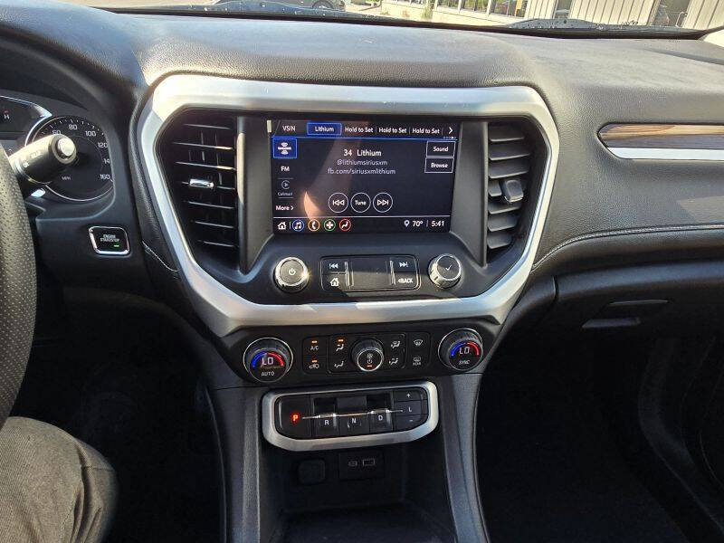 2022 GMC Acadia SLE