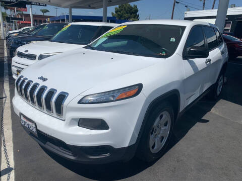 2015 Jeep Cherokee for sale at PACIFICO AUTO SALES in Santa Ana CA