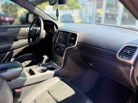 2018 Jeep Grand Cherokee Altitude