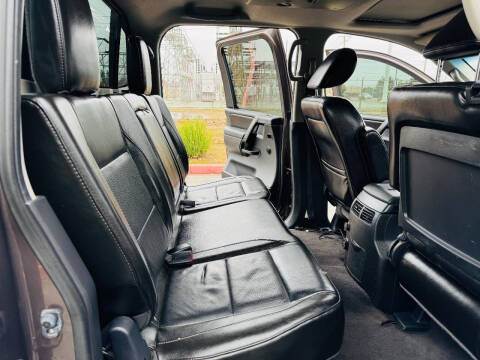 2014 Nissan Titan SL