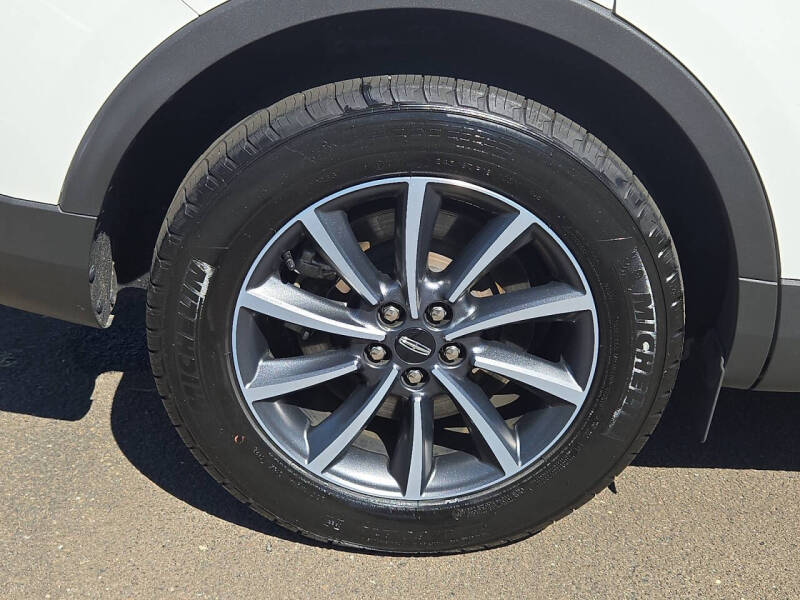 2022 Lincoln Nautilus Standard