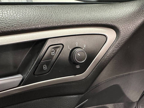 2016 Volkswagen e-Golf SE