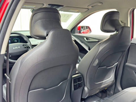 2024 Kia Niro EX