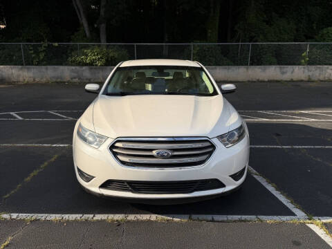 2015 Ford Taurus SEL