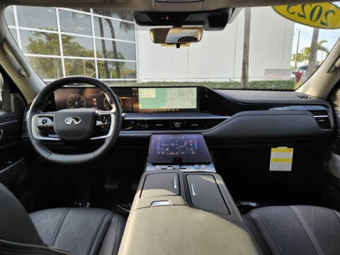 2025 Infiniti QX80 Sensory