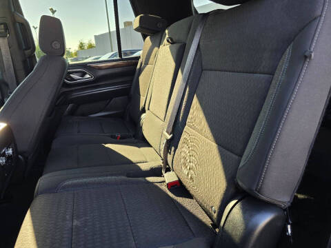 2023 GMC Yukon SLE