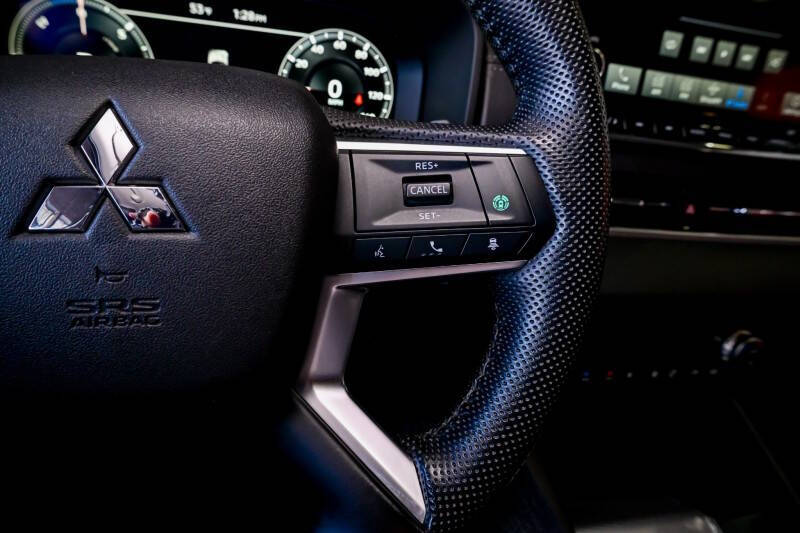 2023 Mitsubishi Outlander PHEV 40th Anniversary