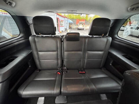 2013 Toyota Sequoia SR5