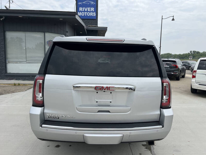 2017 GMC Yukon XL Denali