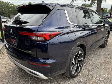 2022 Mitsubishi Outlander SE
