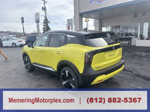 2025 Nissan Kicks SR